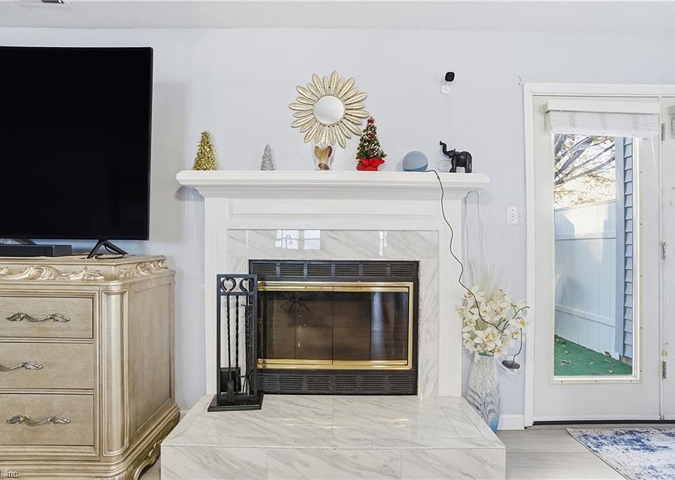 1st image of 3946 Lantana Pl