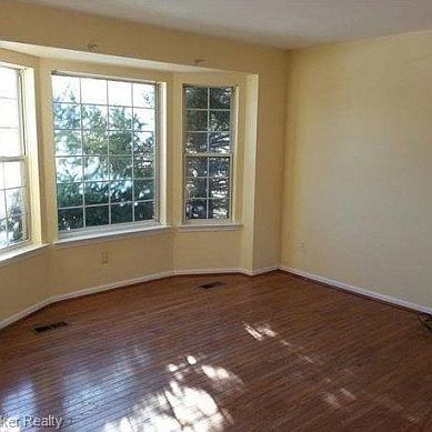 2nd image of 6868 Essex Ct
