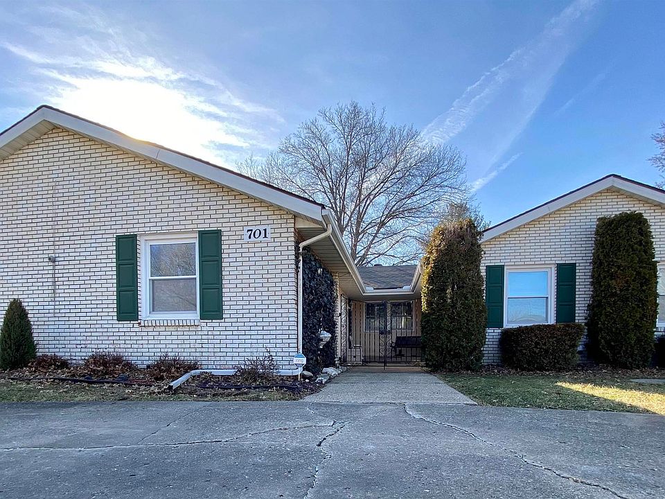 701 Meadow Dr, IL 61455 Zillow