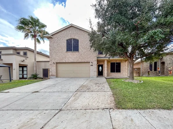605 Ovenbird Thicket Dr, Laredo, TX 78045