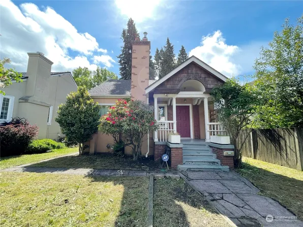 7826 Lake City Way NE, Seattle, WA 98115