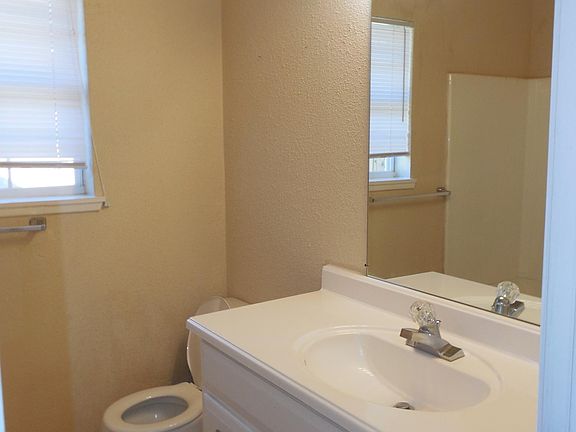 5th image of 1226 Georgia St #1226