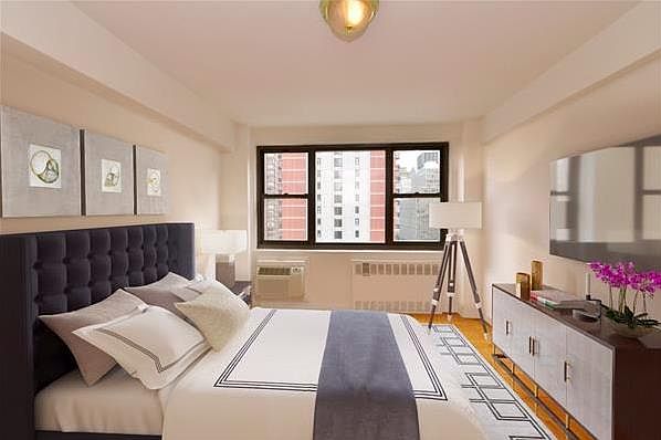 2nd image of 250 E 39th St APT 12M