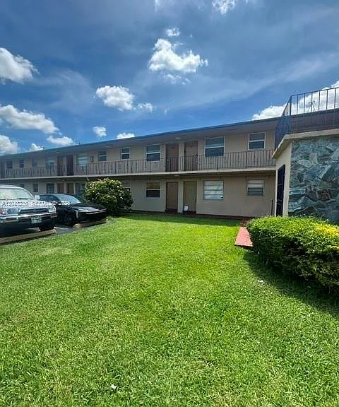 3903 SW 78th Ct #205 — Photo 11