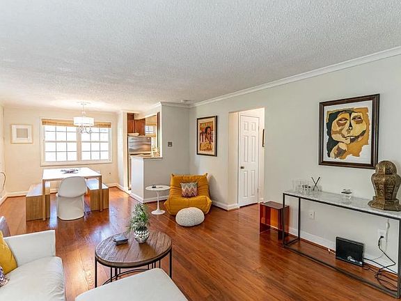 4th image of 1718 W Abingdon Dr APT 203