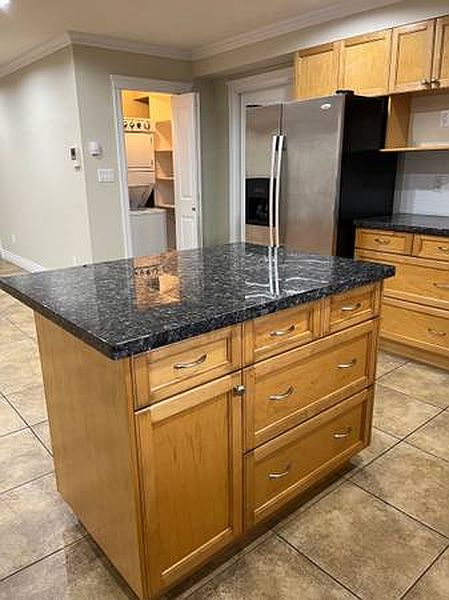 Coquitlam House for rent - 2 Bedrooms — photo 2