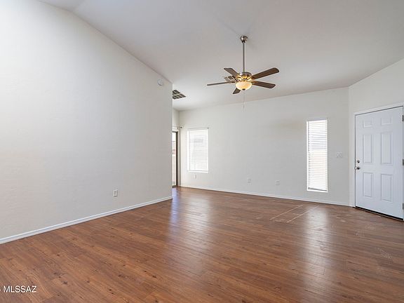 4th image of 317 E Camino Limon Verde