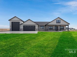 8650 SW El Camino Ct, Mountain Home, ID 83647