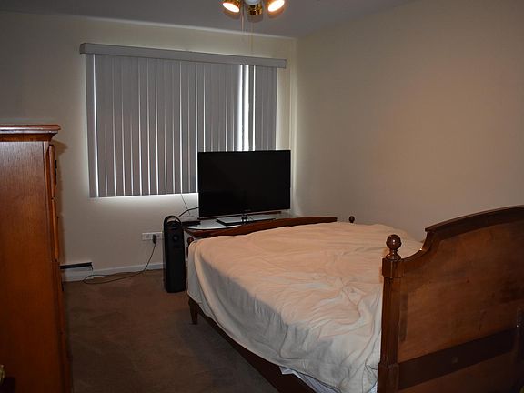 5th image of 310 Lathrop Ave APT 206