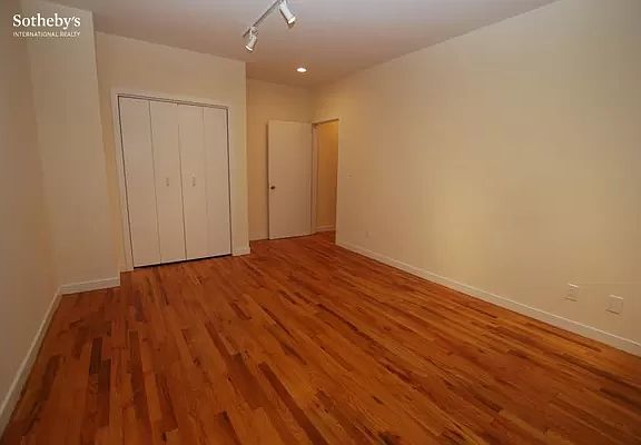 5th image of 251 W 87th St APT 24