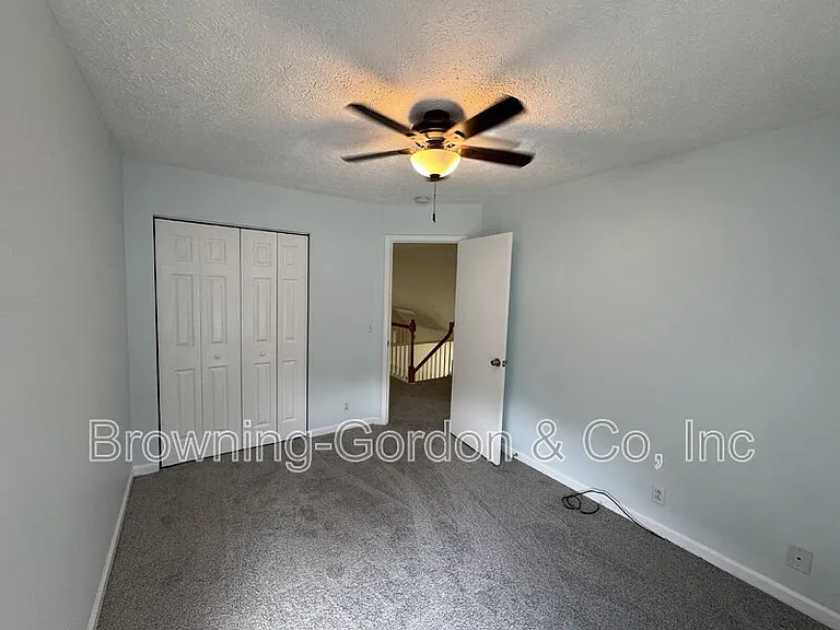 4256 Chesney Glen Dr — Photo 22