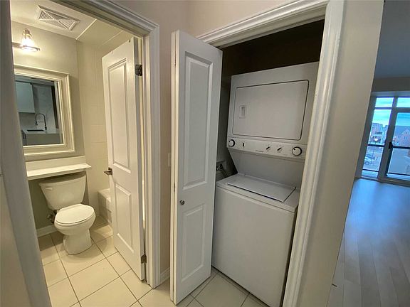 2nd image of 216 Oak Park Blvd #205