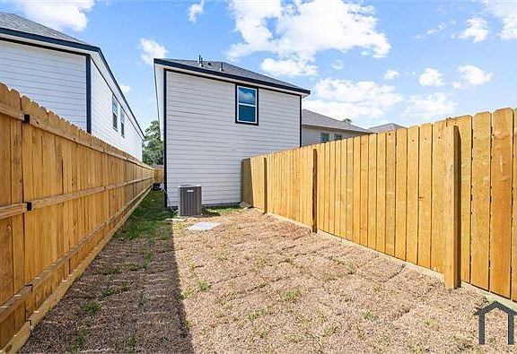 2nd image of 8155 Homewood Ln #B