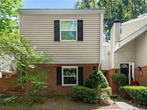 14 Dunwoody Springs Dr, Sandy Springs, GA 30328