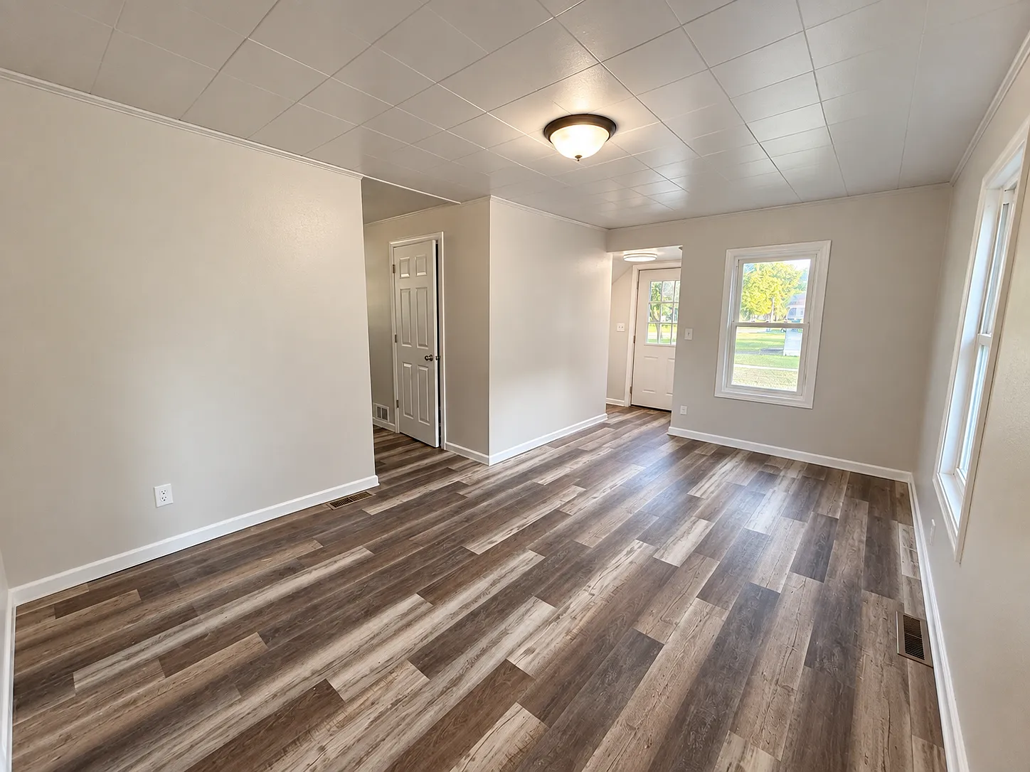 2 bed, 772 sqft, $1,000 — Photo 3