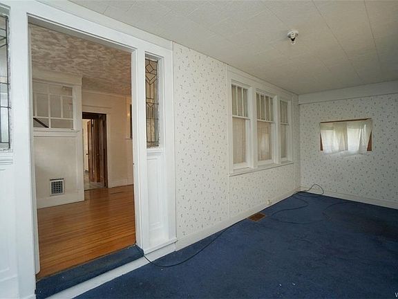 5th image of 912 Kensington Ave