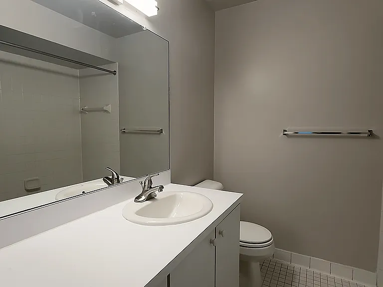Prentiss Pointe Apartments — Photo 92