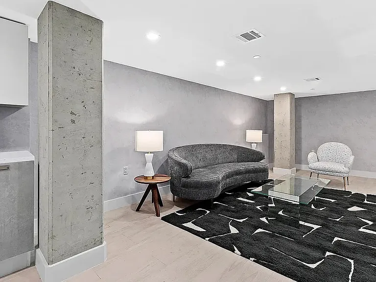 2218 Ocean Ave #8E — Photo 9