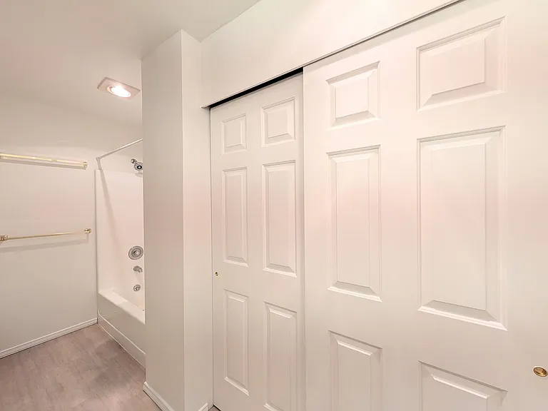 5261 Brooklyn Ave NE #202 — Photo 12