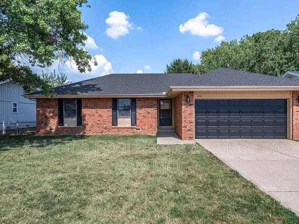 1141 E Cambridge St, Springfield, MO 65807