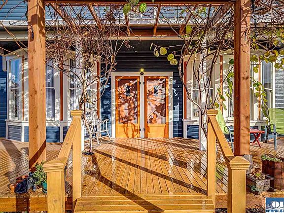 3rd image of 435 E 7th Street435 East St #7