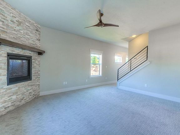 5th image of 466 51st St