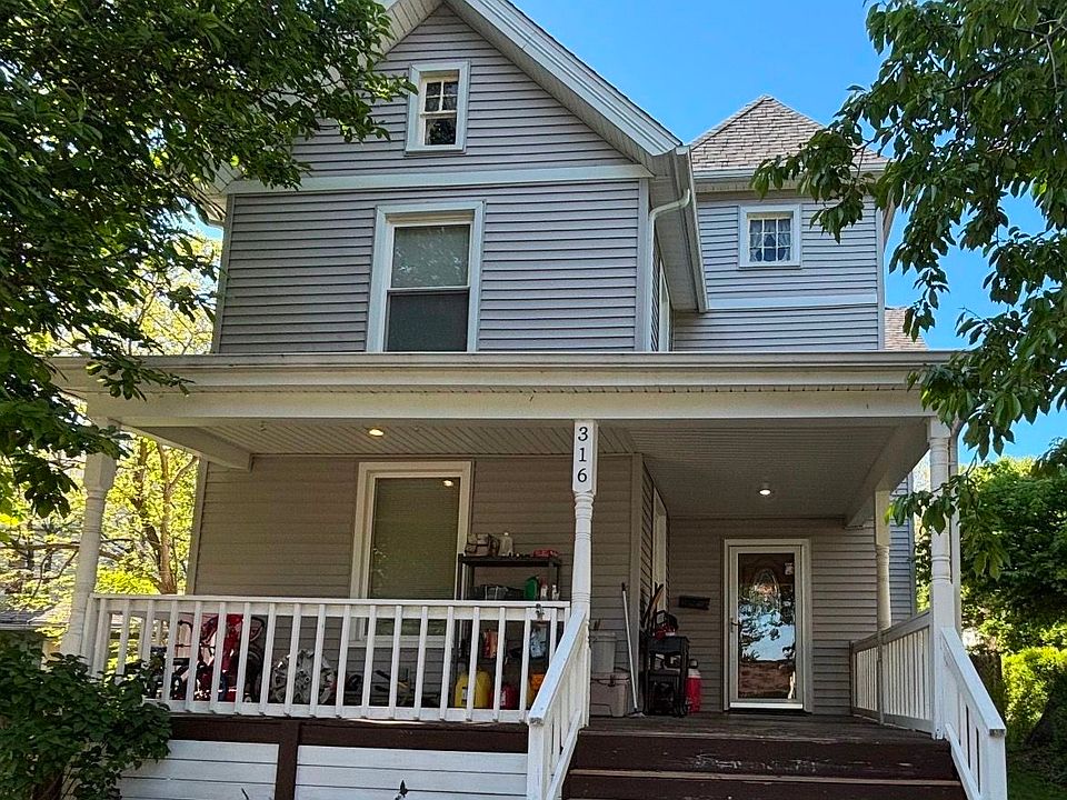 1st image of 316 Thorne Ave NE