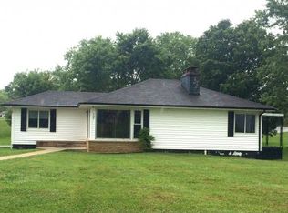 135 Main St, Mosheim, TN 37818
