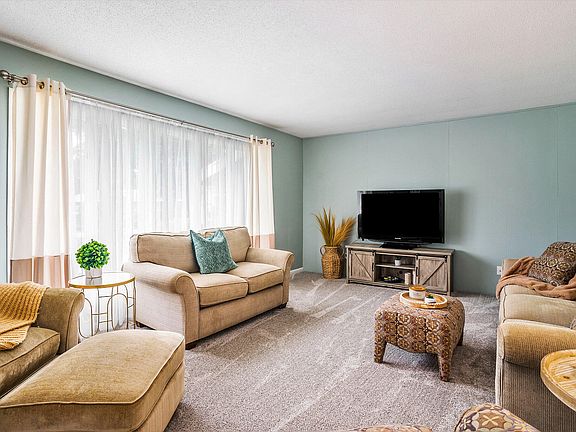 5th image of 3014 Griesbach St