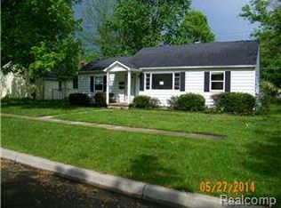 526 Adams St, Lapeer, MI 48446
