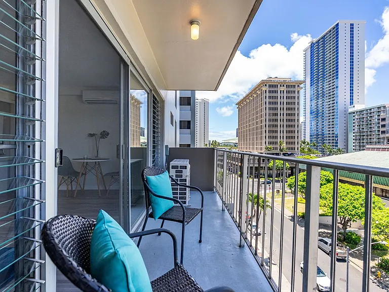 731 Amana St #703 — Photo 15