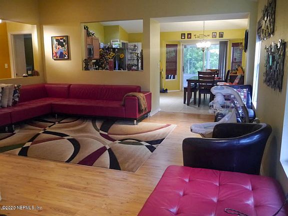3rd image of 502 Candlebark Dr