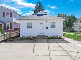 36 S 5th Ave, Brentwood, NY 11717