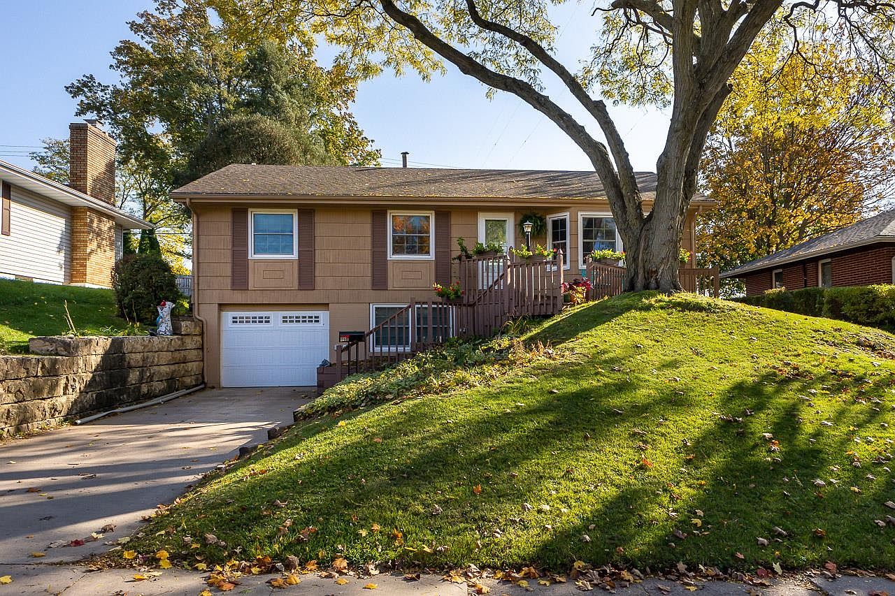 1880 Chaney Rd, Dubuque, IA 52001 Zillow