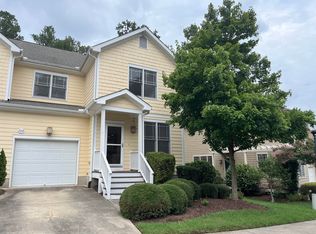 208 Bluefield Rd, Chapel Hill, NC 27517