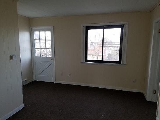 2nd image of 1815 Niagara St #2