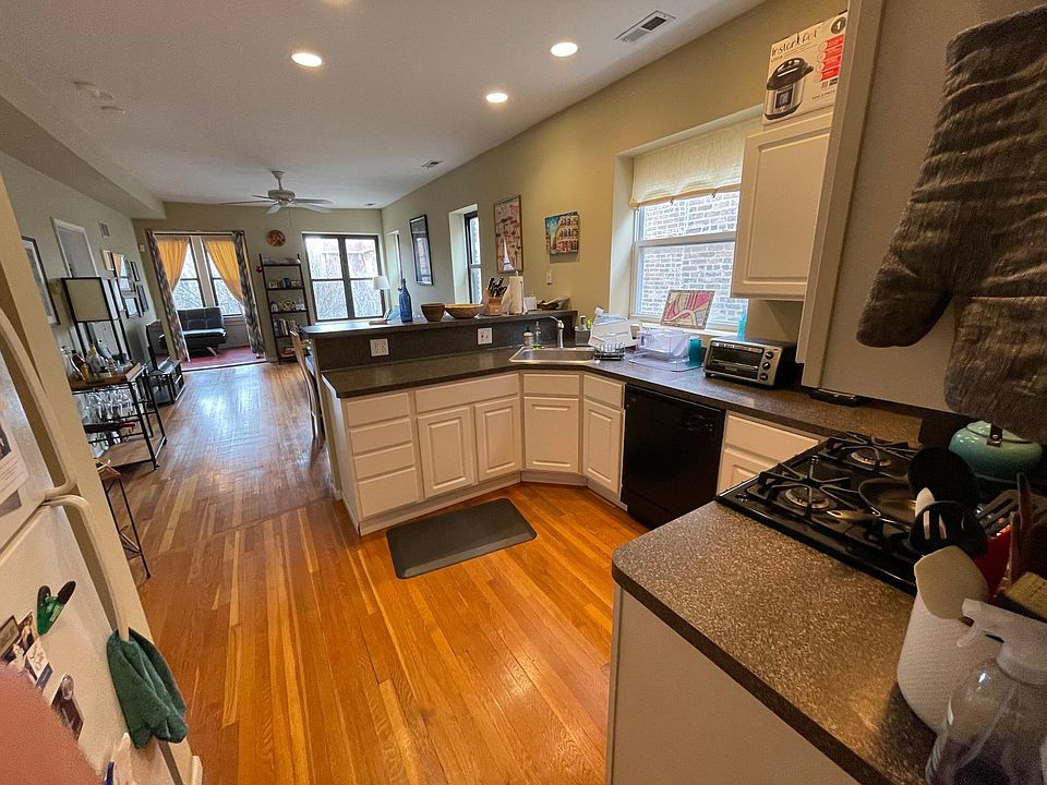 1st image of 1519 W Olive Ave #3B