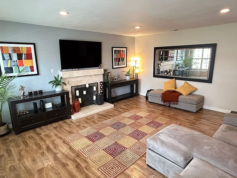 2201 E Standish Ave — Photo 12