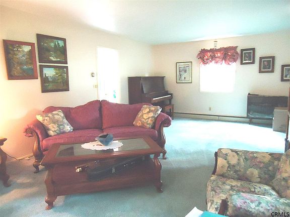 5th image of 4 Southwood Dr