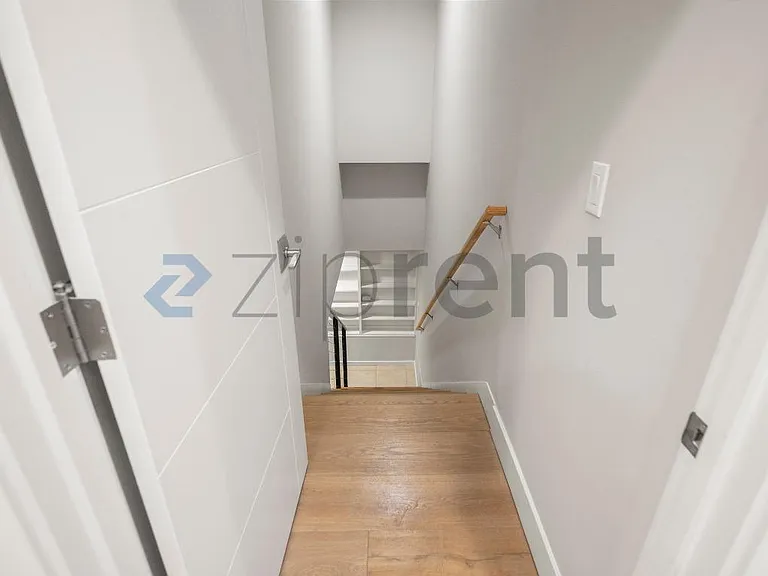 1701 Whitham Ave — Photo 32
