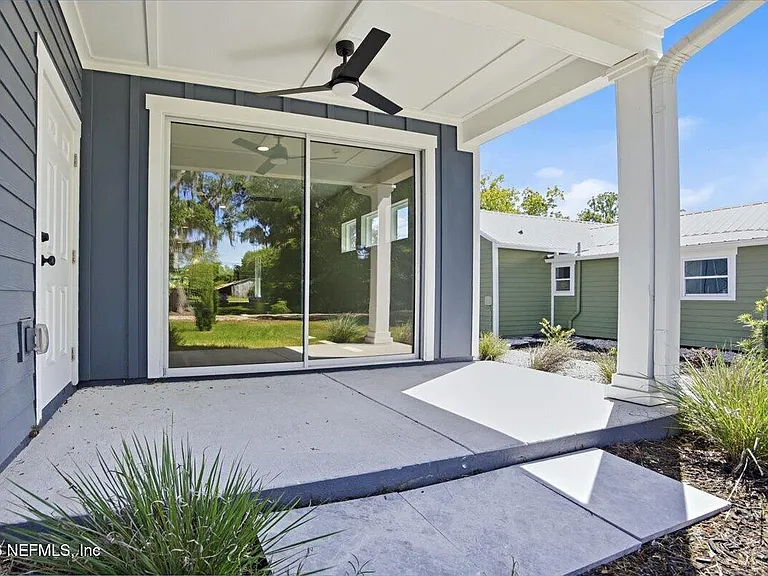 206 W Fox St — Photo 10