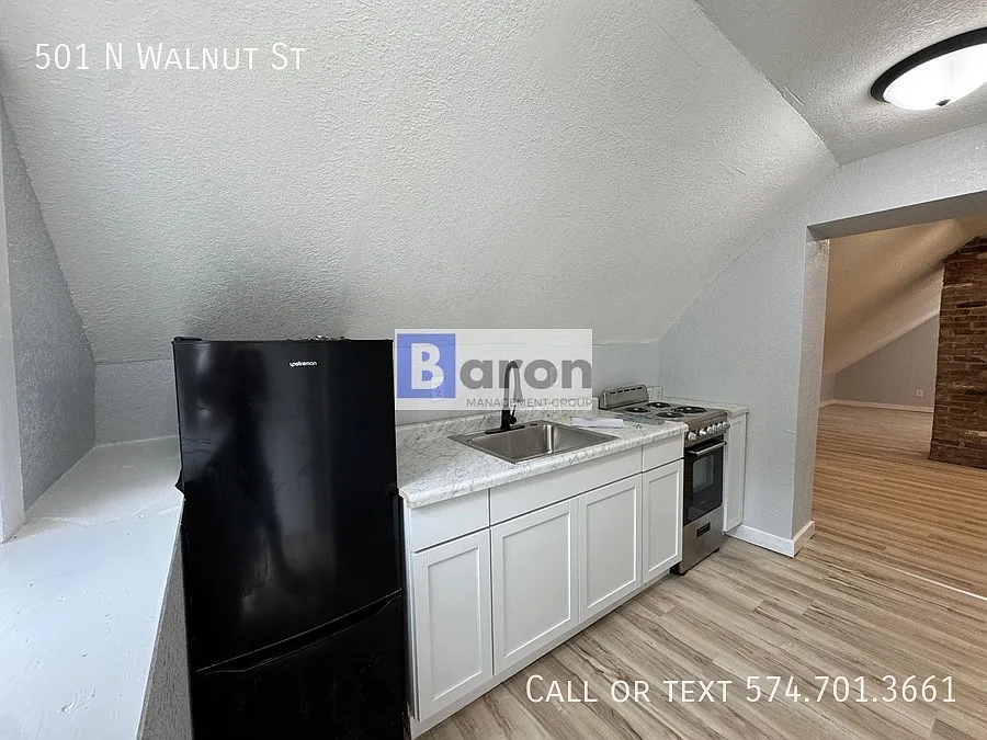 501 Walnut B — Photo 4
