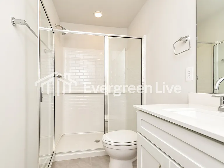 548 Hodge Rd — Photo 14