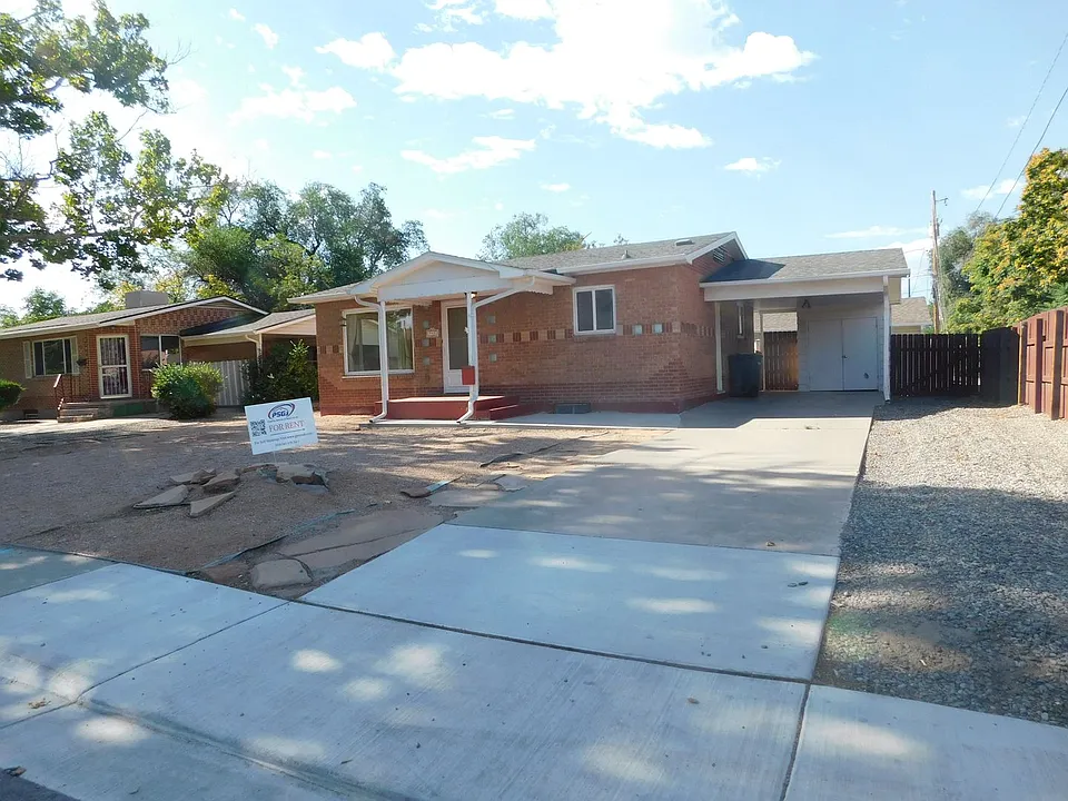 941 Walnut Ave