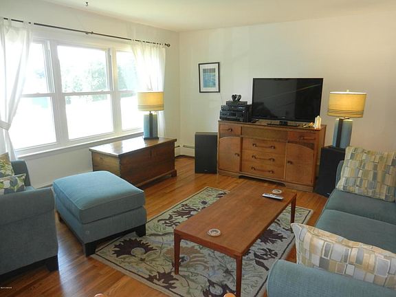 Living Room with hardwood floors
