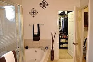 5606 Peach Tree Dr — Photo 9