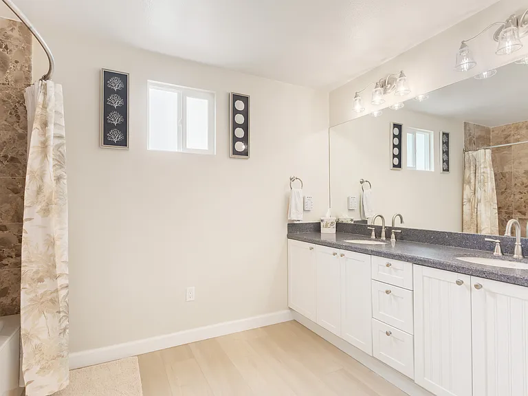 49 Antigua Ct — Photo 23