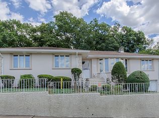 31 Garden Ave, Woodland Park, NJ 07424
