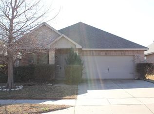 5909 Misty Breeze Dr, Fort Worth, TX 76179