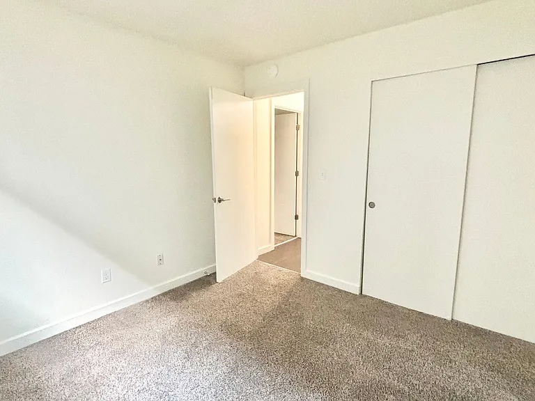Holgate Lofts — Photo 9